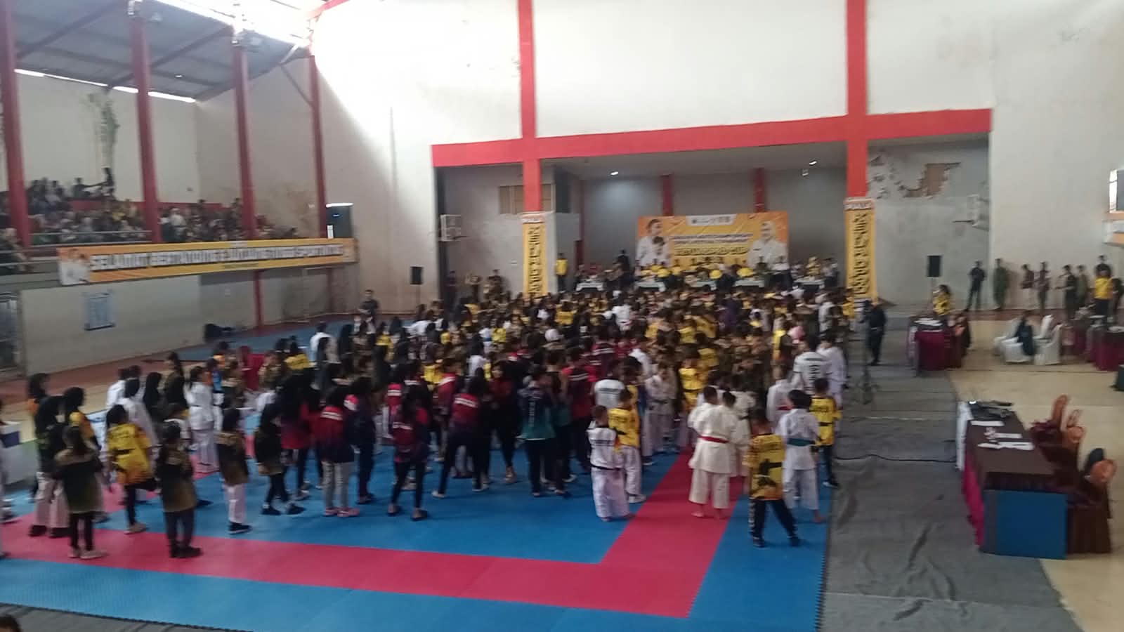 1.327 Karateka Se-Jabar Adu Ketangkasan di Cianjur