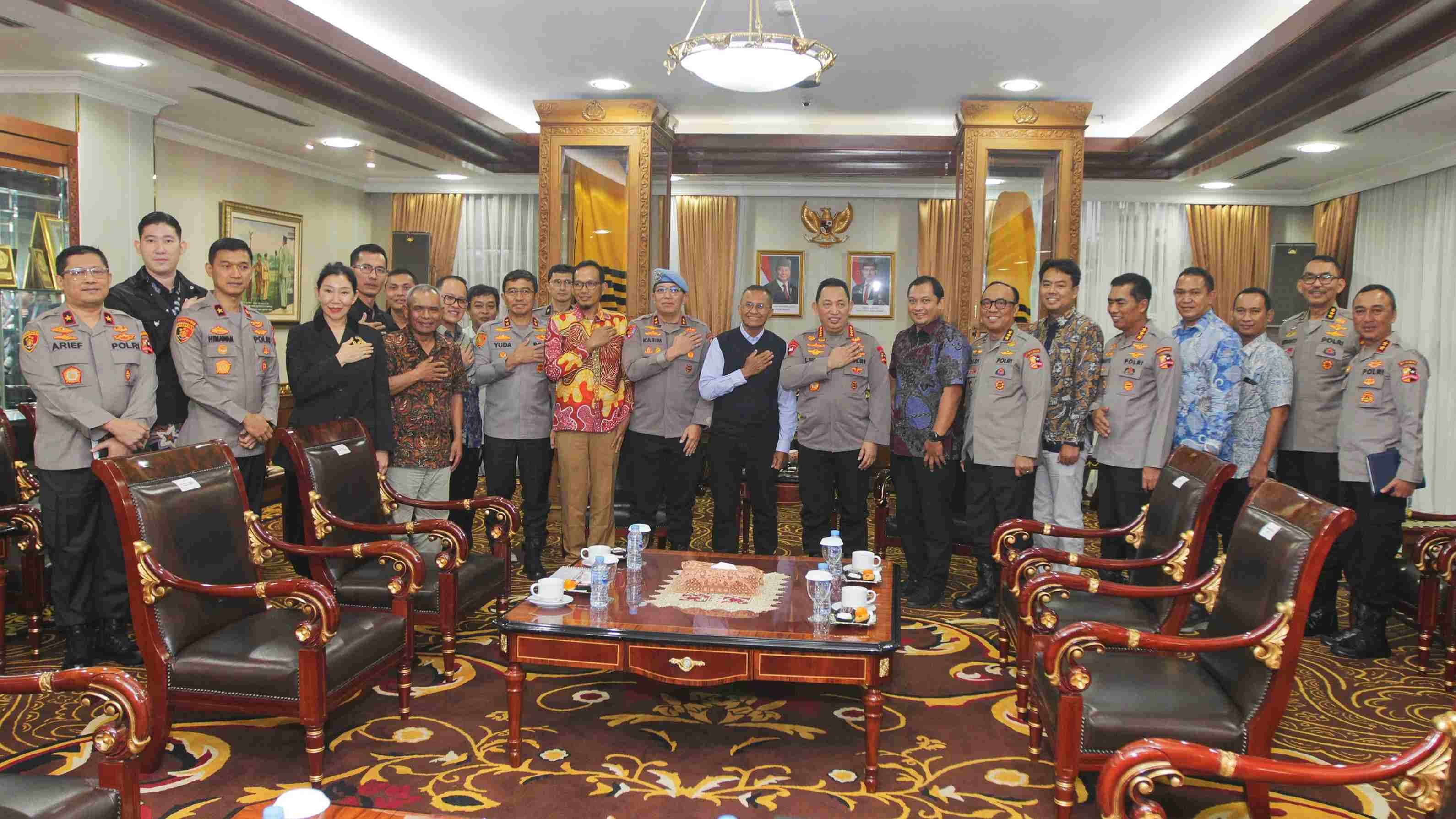 Kapolri Apresiasi Program Penghargaan Bhabinkamtibmas Disway National Network