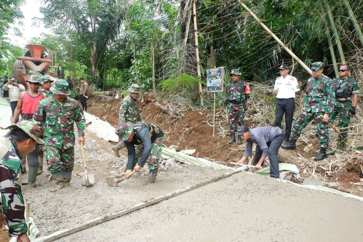 TMMD ke-122 di Desa Ciandam Cianjur Resmi Dilaksanakan 