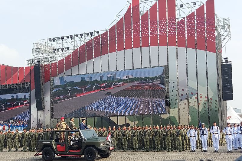 Jokowi Berterima Kasih Pada Prabowo Atas Kekuatan Pertahanan RI