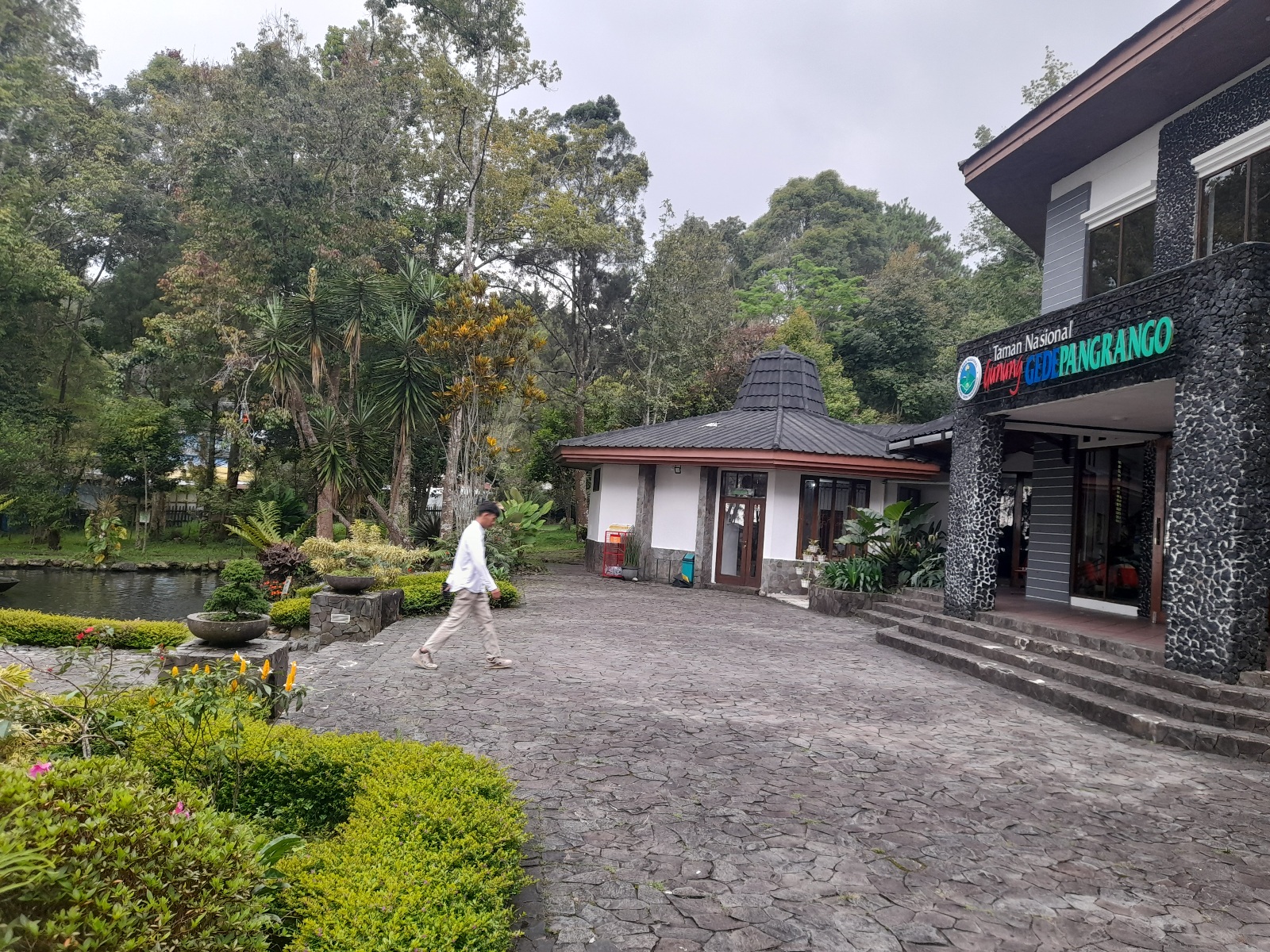 Pembukaan Kembali Pendakian Gunung Gede Pangrango 5 November, BBTNGGP: Hoax