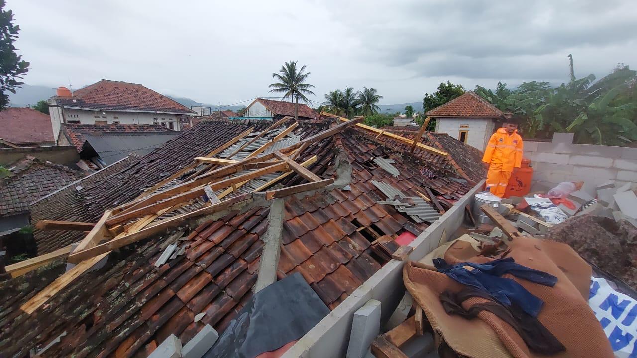 BPBD Cianjur Masih Asesmen Pasca Bencana Angin Puting Beliung di Warungkondang