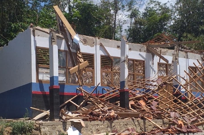 Ruang Lab Komputer SMPN 3 Tanggeung Ambruk, Kepsek: Sebelumnya Sudah Menghubungi Pihak Ketiga