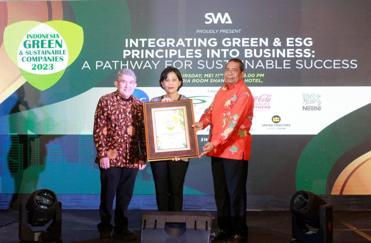 CCEP Indonesia Raih Penghargaan di Ajang Indonesia Green and Sustainable Companies Award 2023