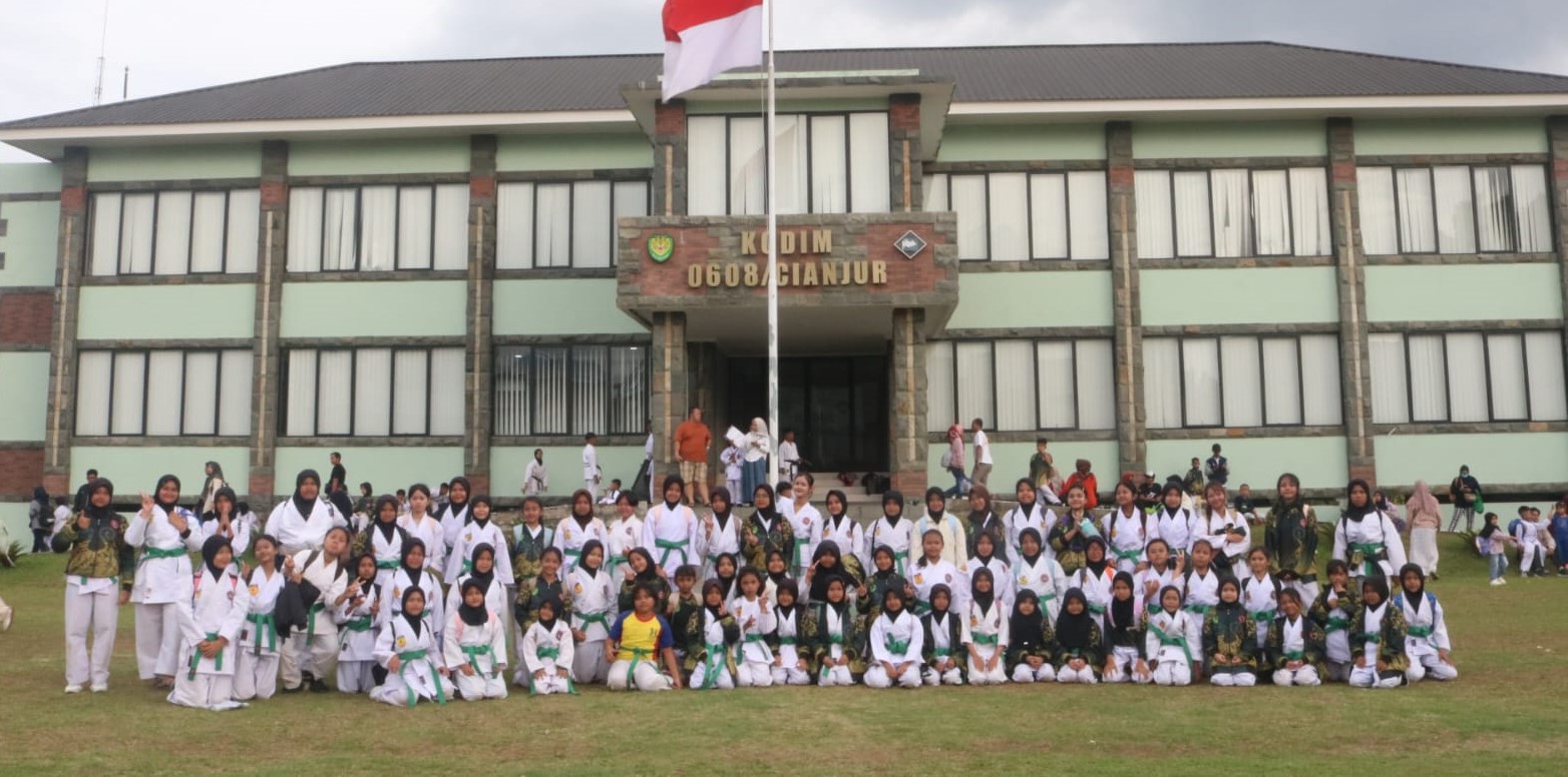 Ratusan Karateka Inkanas Ikuti Gashuku di Markas Kodim 0608/Cianjur