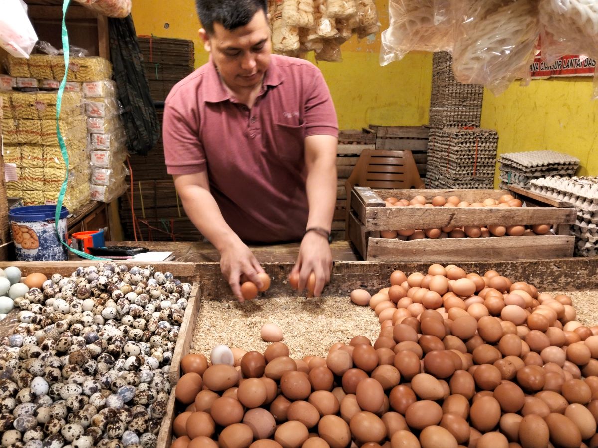 Harga Telur Ayam di Pasar Muka Cianjur Naik Drastis, Tembus Rp32 Ribu per Kilogram