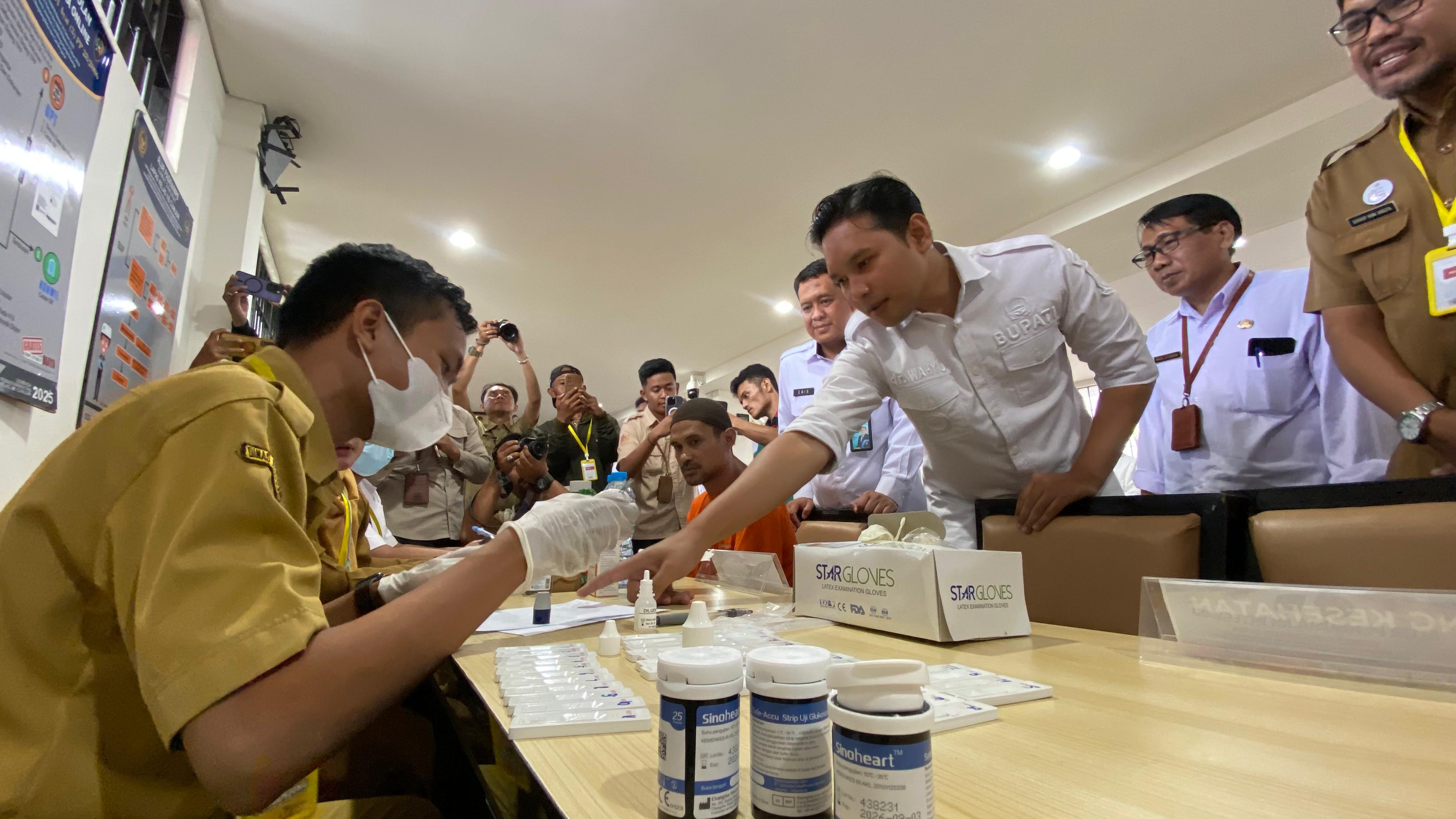 Pemkab Cianjur Periksa Kesehatan Warga Binaan Lapas Kelas IIB 