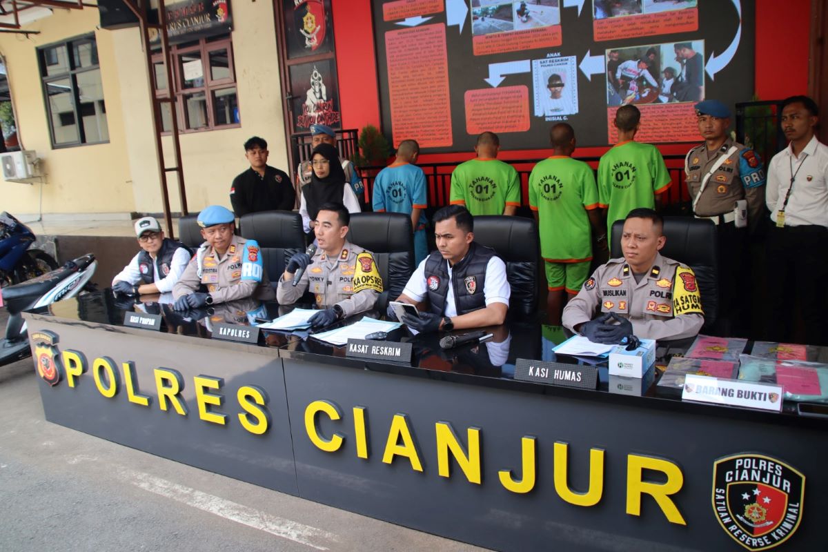 Polres Cianjur Tangkap Tiga Pencuri Spesialis Sarang Burung Walet 