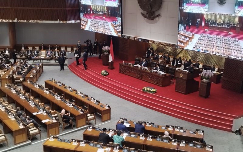 Rapat Paripurna DPR RI Setujui Pembentukan Pansus Angket Haji