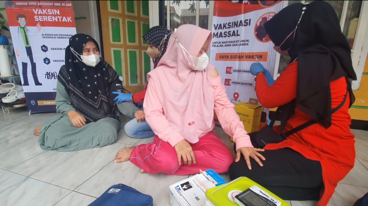 BIN RI Sebar Lima Ribu Dosis Vaksin Covid-19 di Enam Desa Kecamatan Karangtengah Cianjur