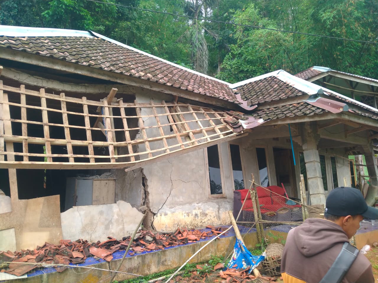 Pemkab Cianjur Gelontorkan Rp 1,3 Miliar untuk DTH Korban Pergerakan Tanah