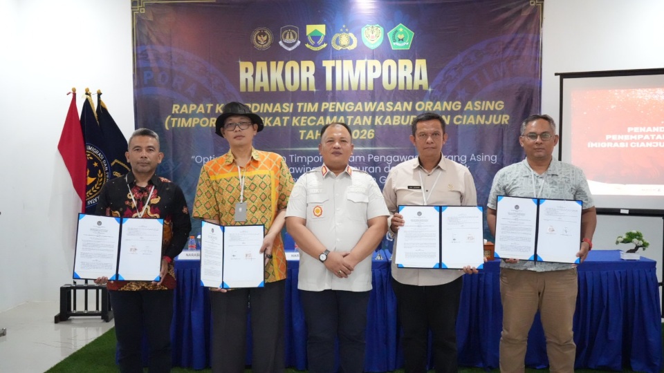 Imigrasi Cianjur Hadirkan PASPORIA dan Perkuat Pengawasan Keimigrasian di Cianjur Selatan