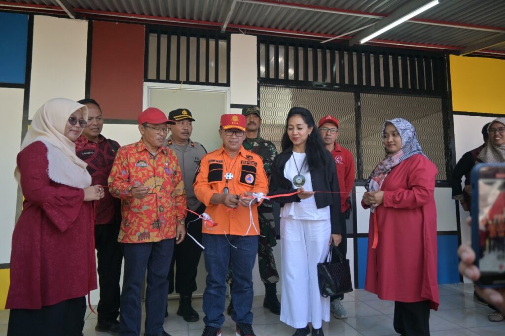PT Tatalogam Lestari Serahkan Bantuan 4 Ruang Kelas di SDN Cipetir Desa Ciwalen Cianjur