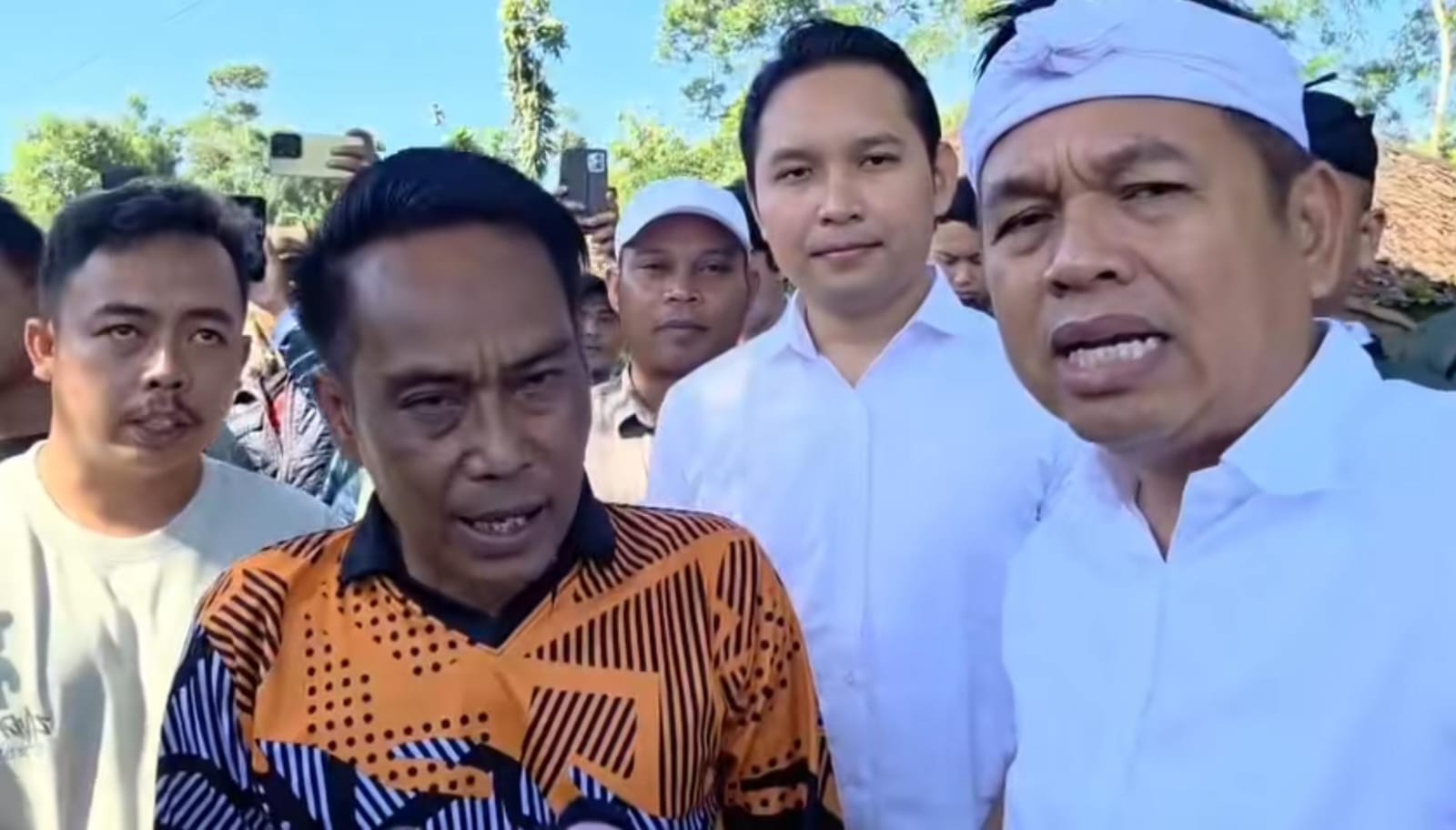 Rusak, KDM Minta Jalur Penghubung Cianjur-Sukabumi Segera Diperbaiki 