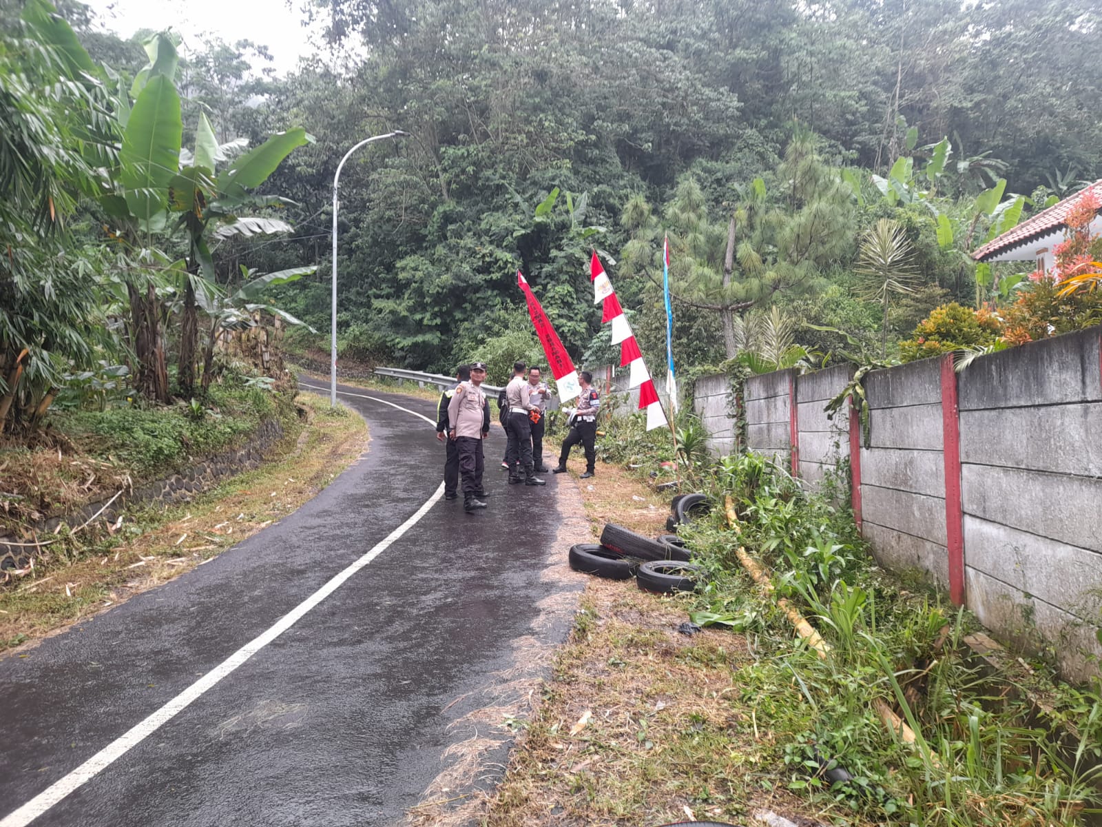  Diduga Rem Blong, Pemotor Tewas di Turunan Dewi Sukaresmi Cianjur