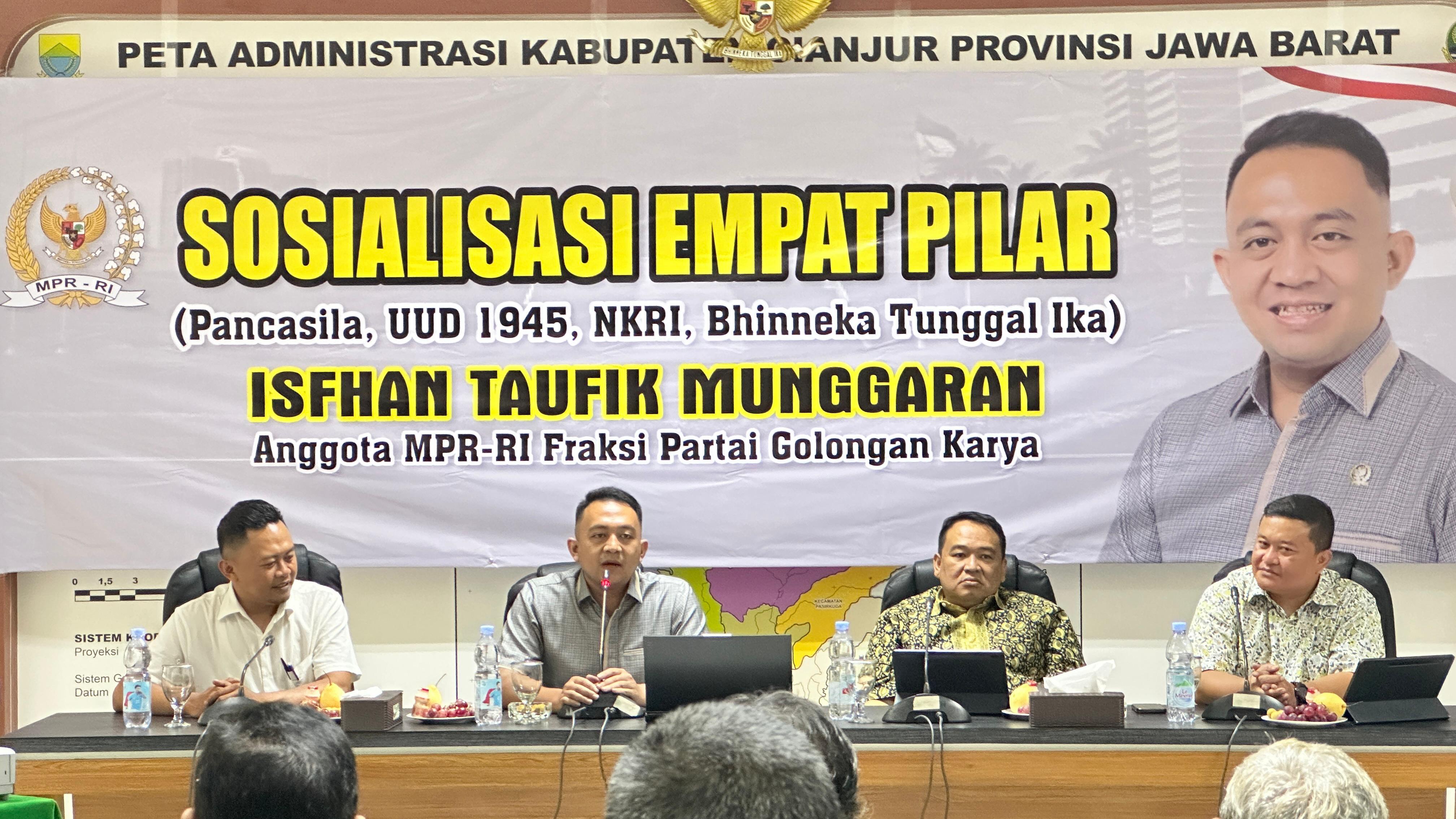 Isfhan T Munggaran: Tantangan Empat Pilar Kebangsaan Bersumber dari Medsos