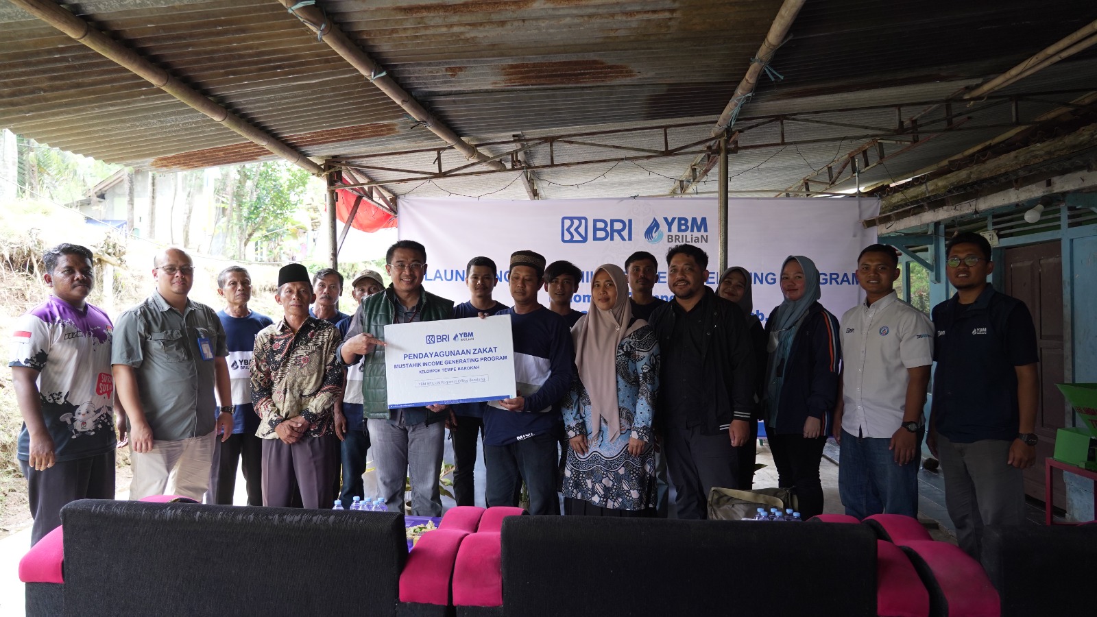 BRI Melalui YBM BRILiaN Luncurkan Program MIGP Dorong Kemandirian Ekonomi Mustahik