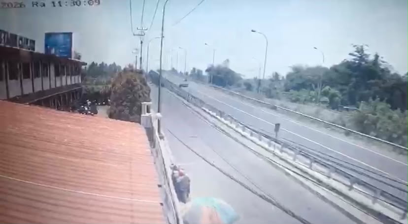 Pencurian Motor di Karangtengah Cianjur Terekam CCTV, Pelaku Diduga Todongkan Pistol ke Korban