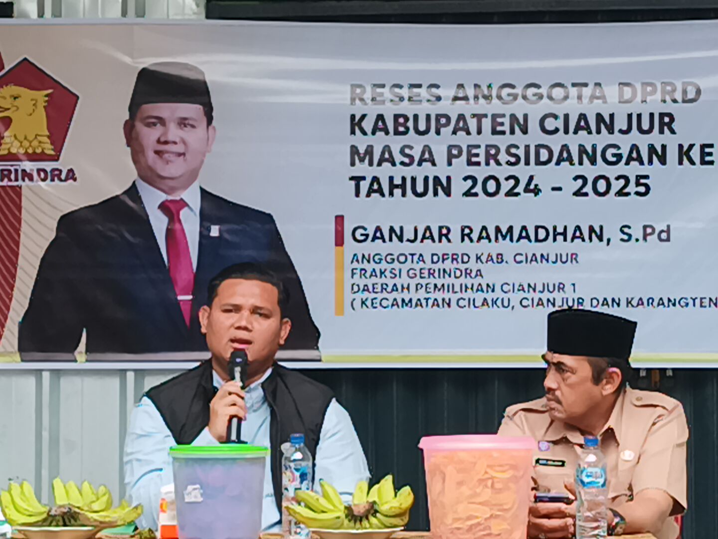 Reses di Desa Babakankaret Cianjur, Ganjar Ramadhan Serap Aspirasi Infrastruktur Jalan