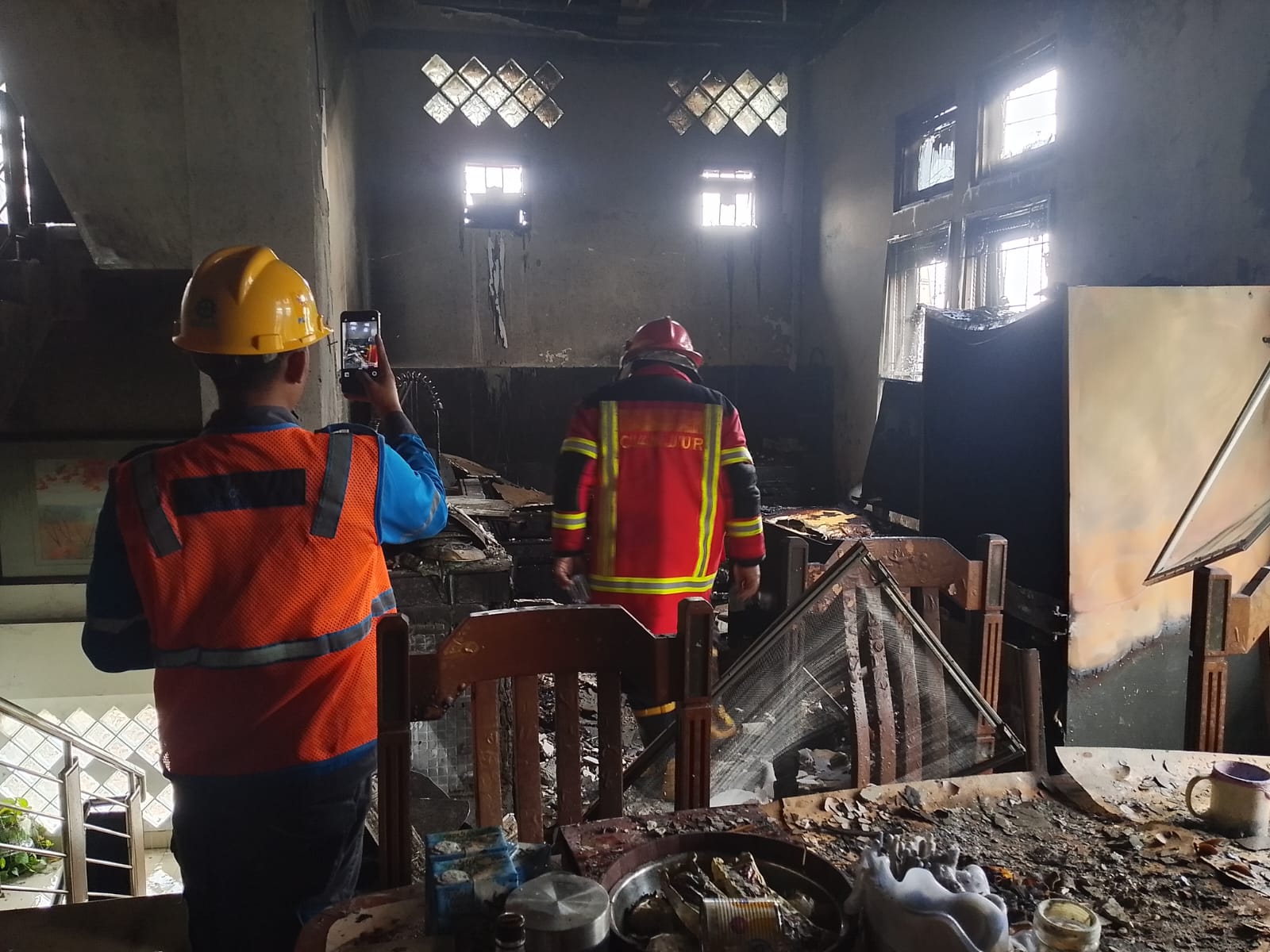 Rumah dan Gudang di Cianjur Terbakar, Kerugian Ditaksir Capai Rp100 Juta