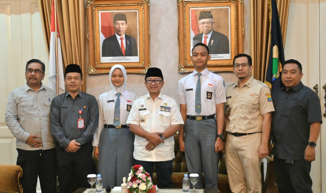 Wakili Cianjur, Bupati Lepas Dua Anggota Paskibraka ke Provinsi Jawa Barat