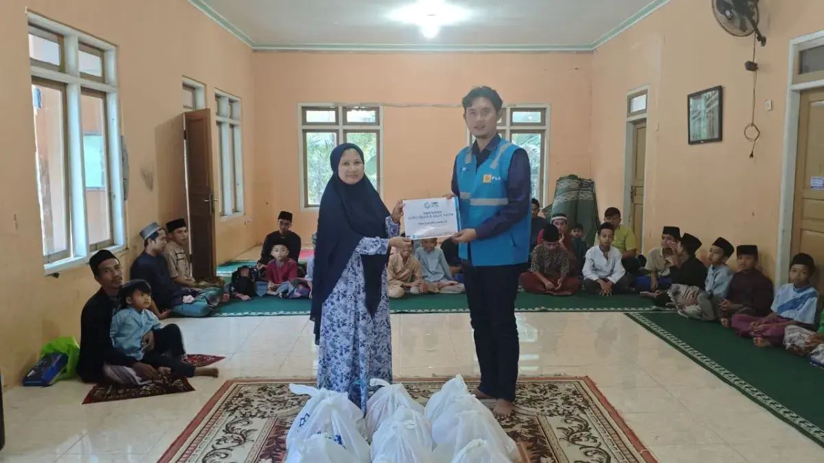 Sambut HUT RI ke-80, YBM PLN Cianjur Tebar Kepedulian untuk Anak Yatim