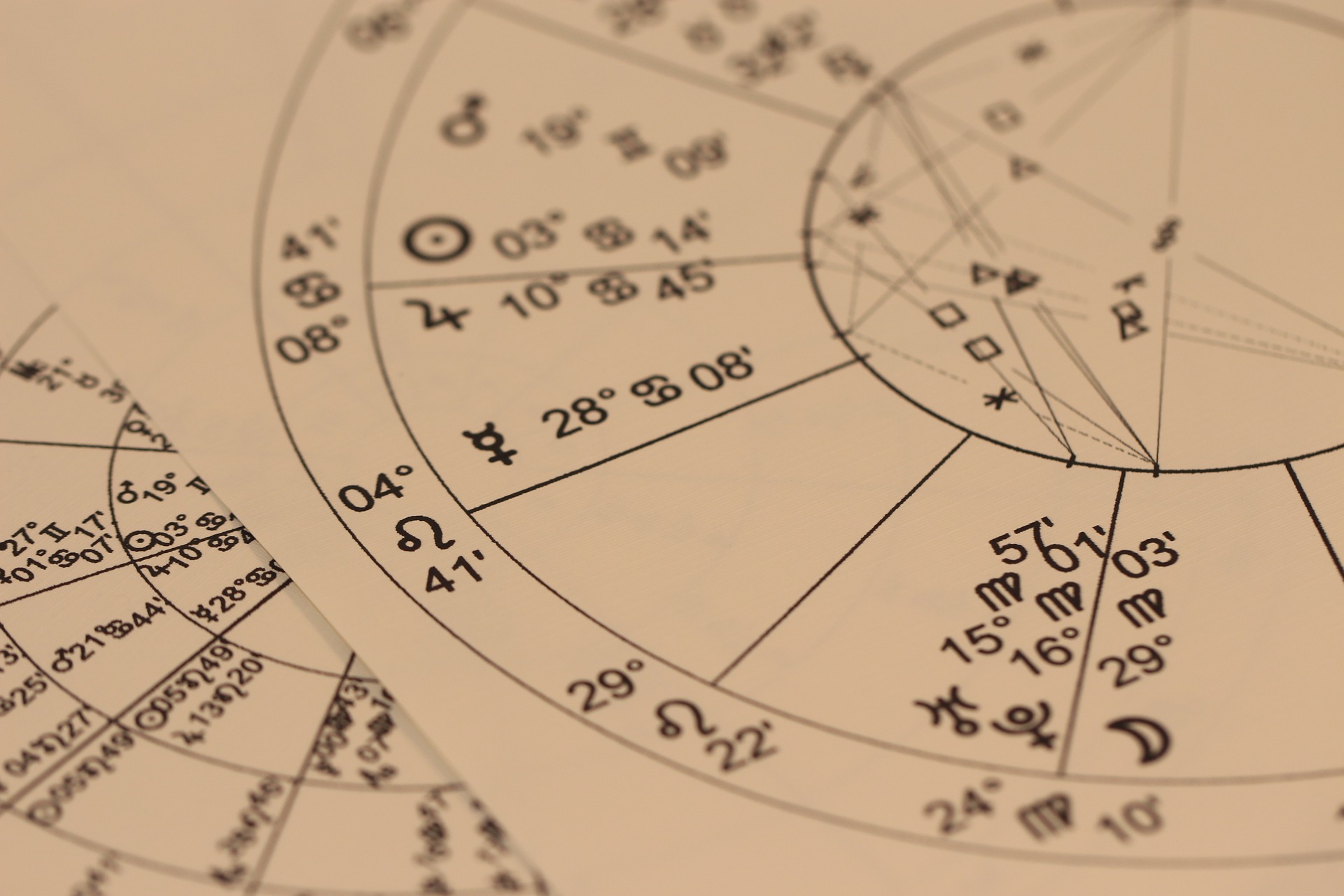 Ramalan Zodiak Gemini Hari Ini 26 Oktober 2022: Bersiap Melewati Hari Buruk