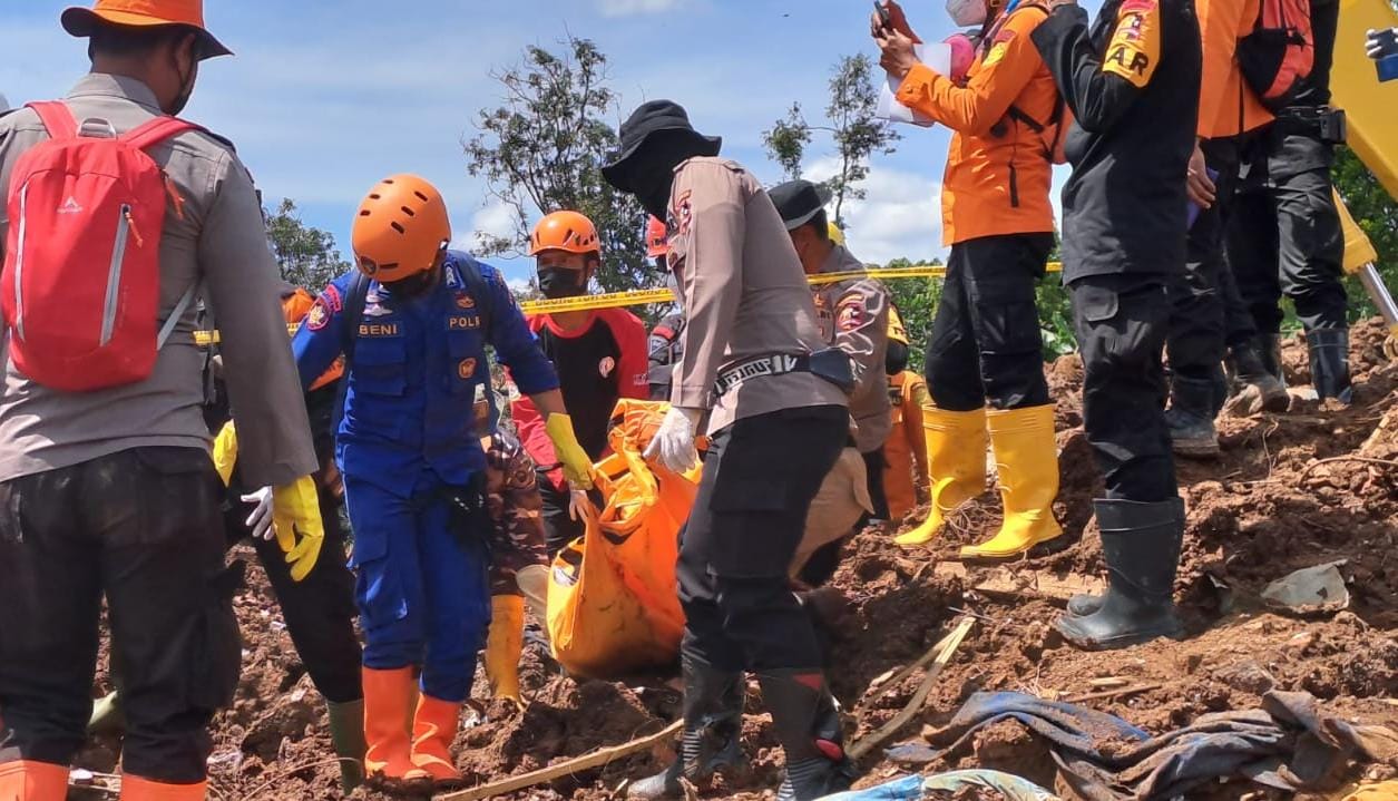 Gempa Cianjur: 334 Jiwa Meninggal, Pencarian Korban Masih Nihil
