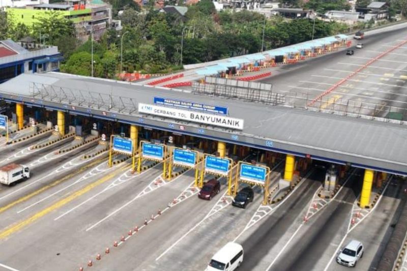 H-9 Lebaran, Volume Lalin di Sejumlah Gerbang Tol Trans Jawa Melonjak