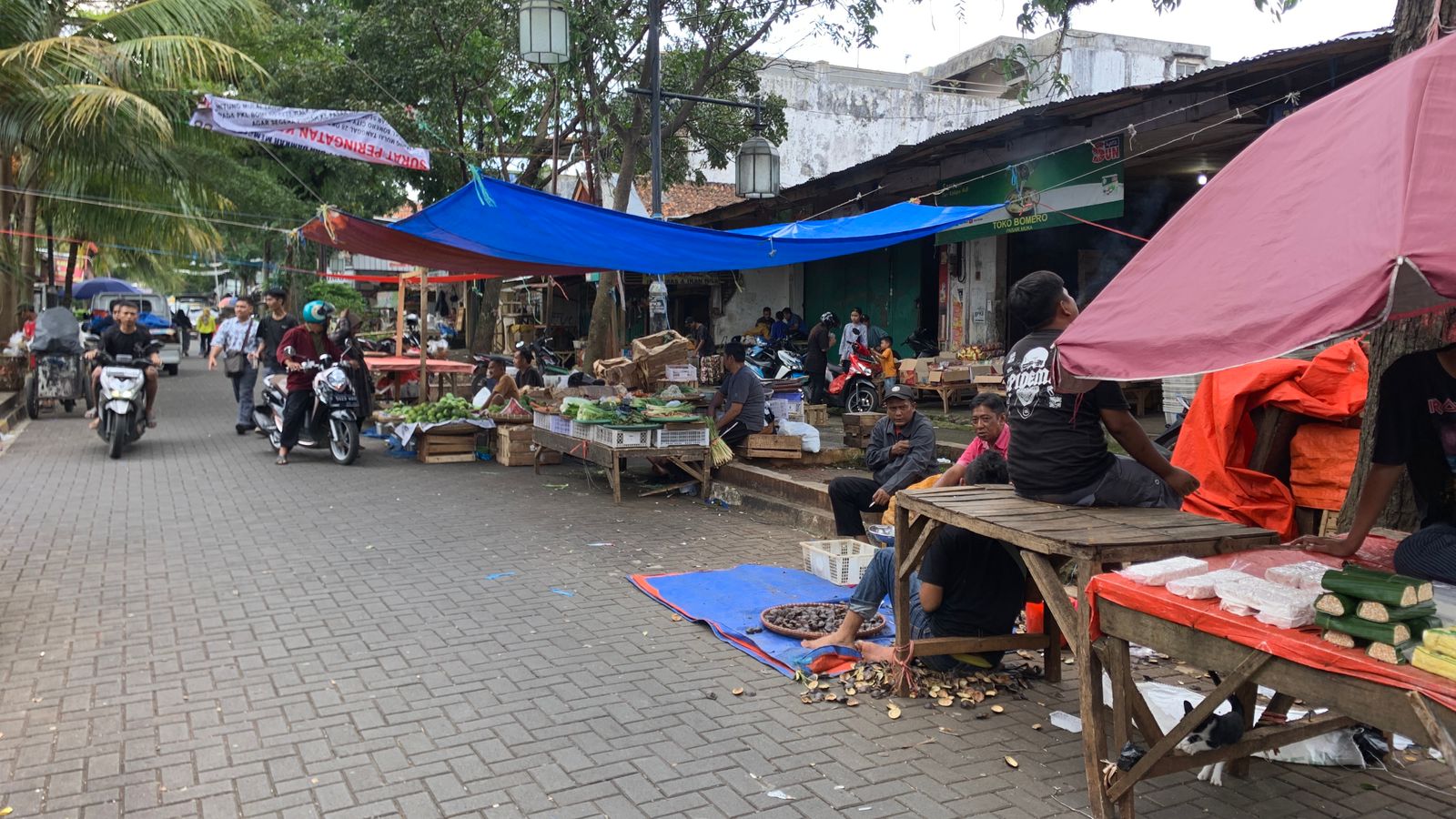 Pedagang Bomero City Walk Menolak Rencana Relokasi ke Pasar Induk Cianjur