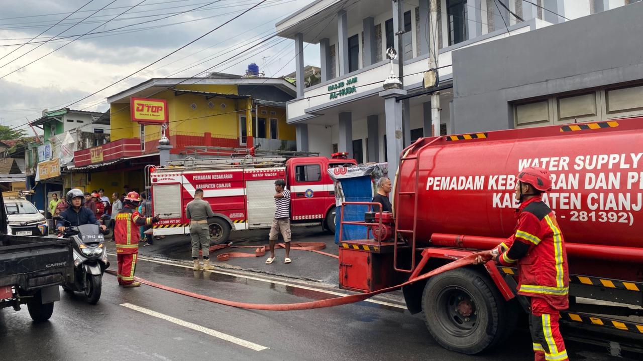 Rumah Bedeng di Cianjur Kebakaran, Empat Orang Alami Luka Bakar