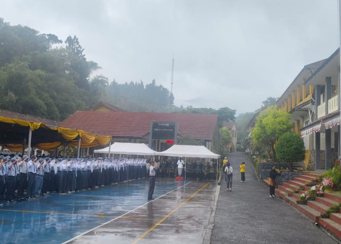 Ratusan Peserta Ikuti Apel Kebangsaan di SMKN 1 Cipanas Cianjur