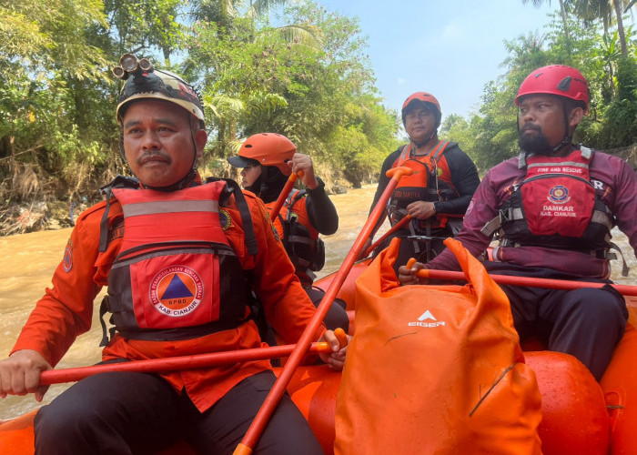Tim SAR Cianjur Perluas Radius Pencarian Anak Hilang di Sungai Cikondang 