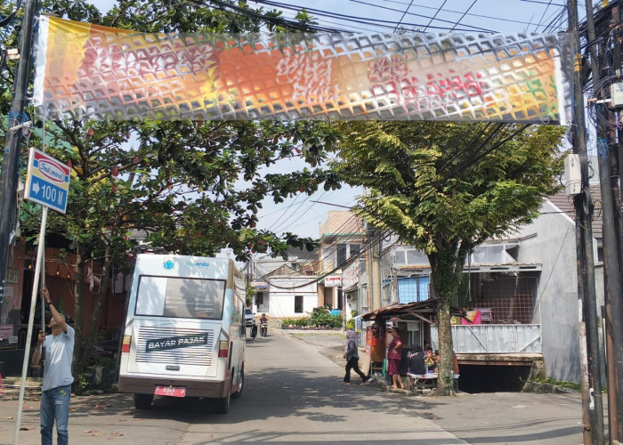 Bapenda Cianjur Tertibkan Reklame Ilegal di Empat Kecamatan 