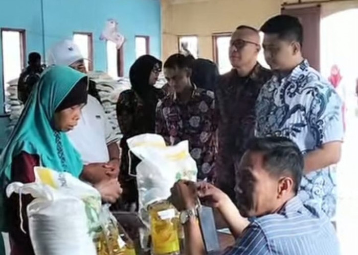 DTPHPKP Cianjur Monitoring Penyaluran Bantuan Pangan Oktober dan November di Kecamatan Sukaluyu