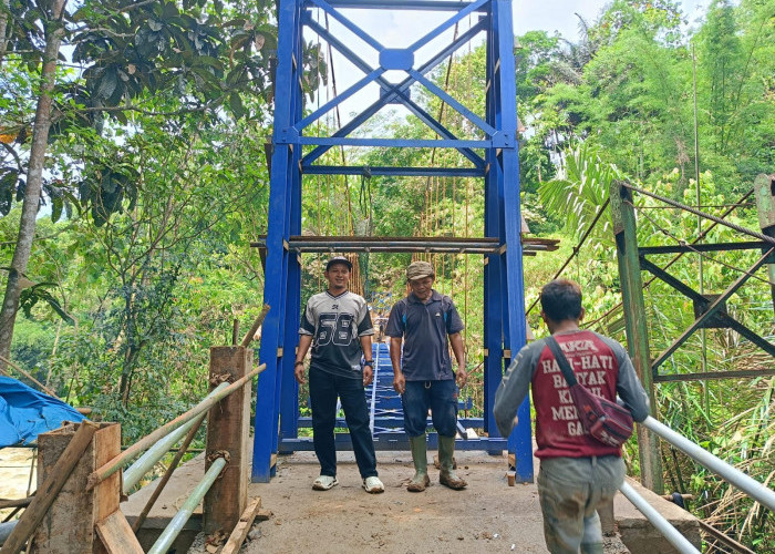 23 Tahun Menanti, Jembatan Leuwi Jurig Takokak Cianjur Akhirnya Diperbaiki