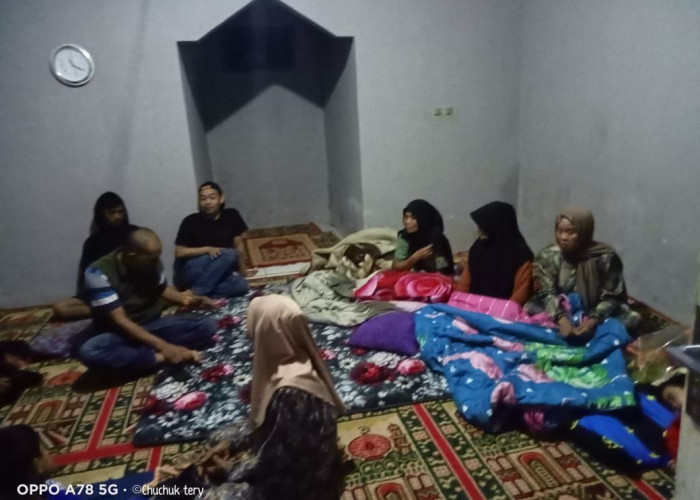 Terdampak Banjir dan Longsor, Puluhan Warga di Cianjur Sempat Diungsikan 