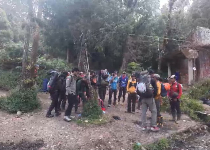 Kecewa Dukungan Minim, Puluhan Relawan Tinggalkan Kawah Wadon