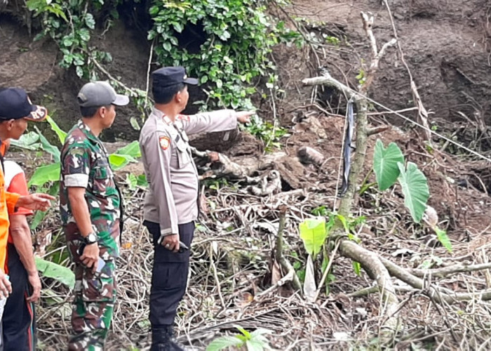 Seorang Anak Meninggal Dunia Tertimbun Longsor di Cidaun Cianjur, Begini Kronologinya