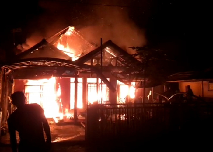 Kebakaran Rumah di Sukanagara Cianjur, Kerugian Ditaksir Ratusan Juta Rupiah