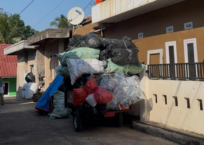 DLH Cianjur Gencarkan Program Pilah Sampah Tukar Sembako