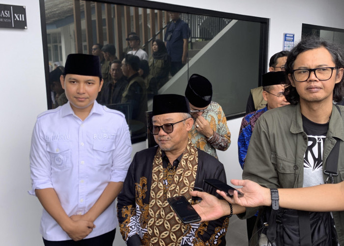 Mendikdasmen Sebut Pemerintah Tengah Cari Solusi Terbaik Bagi Guru PPPK Paruh Waktu