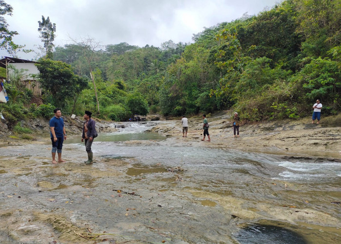 Sekda Sebut Pemkab Cianjur akan Bangun Jembatan di Atas Sungai Cigonggang Agrabinta 