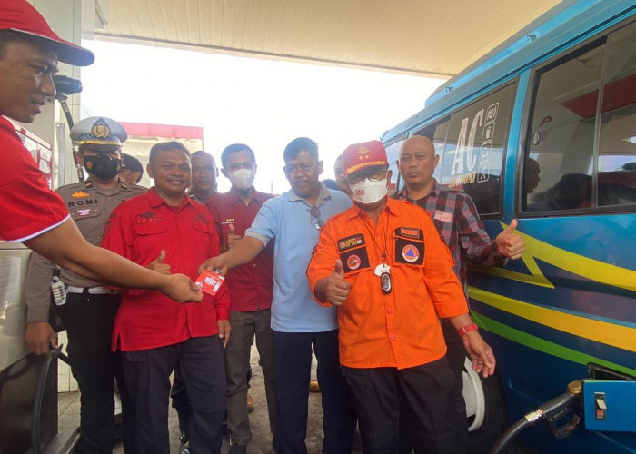 Bupati Cianjur Launching BBM Subsidi Bagi Angkutan Umum di Sindangbarang, Sopir: Alhamdulillah