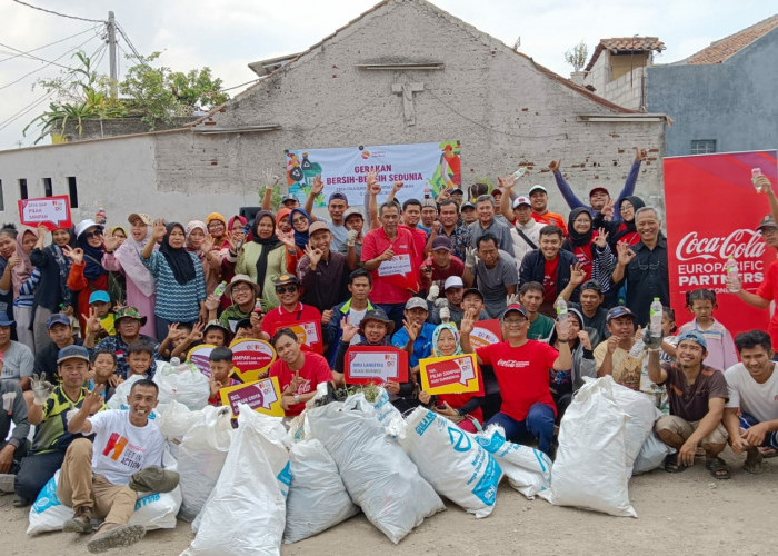 Serentak di 10 Kota, CCEP Indonesia Gelar Gerakan Bersih-bersih