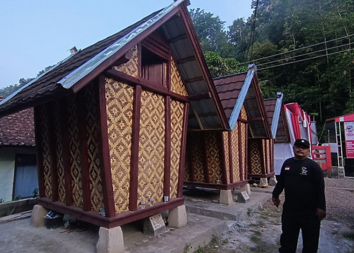 Jaga Ketahanan Pangan, Pemerintah Desa Sukasirna Cianjur Bangun Leuit
