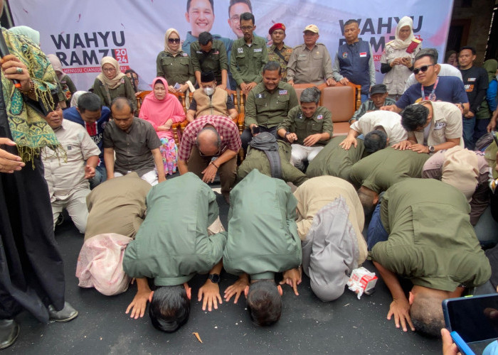 Wahyu-Ramzi Sujud Syukur Klaim Kemenangan, Jubir: Semua Berdasarkan Perhitungan C1 Hasil