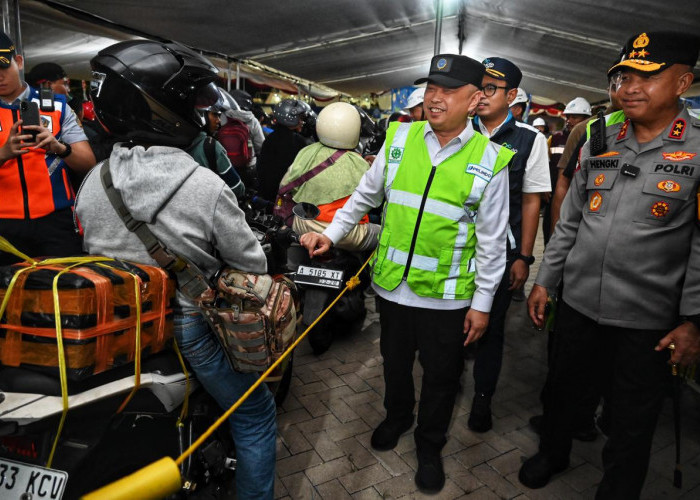 Menhub Dudy Tinjau Tiga Pelabuhan di Wilayah Banten