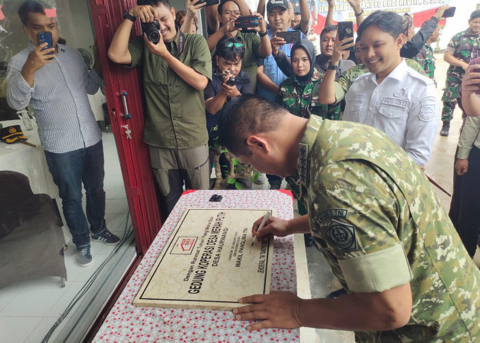 Wakil Panglima TNI Resmikan KDMP di Haurwangi Cianjur