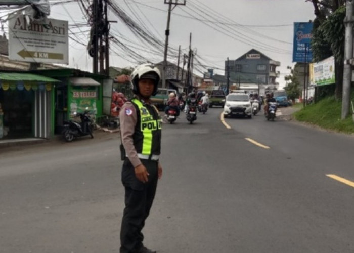 Volume Kendaraan Naik, Satlantas Cianjur Siagakan Personel dan Tim Urai di Puncak